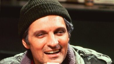 Photo of Alan Alda Still Makes a Ton of Cash From M*A*S*H