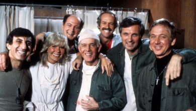 Photo of M*A*S*H comes to an end after 11 years in 1983 ￼