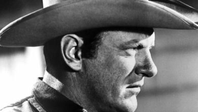 Photo of ‘Gunsmoke’: James Arness Said Why He Didn’t ‘Connect’ to Hollywood in 2005 Interview
