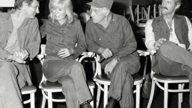 Photo of ‘M*A*S*H’: Who Were the Only Two Actors to Actually Serve in Korean War?