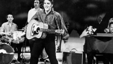 Photo of Country Throwback: Watch Elvis, Andy Griffith Sing Hilarious Made-Up Western Song in 1956
