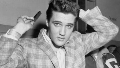 Photo of Elvis Presley Once Bought All the Tickets for His High School’s Football Game: Here’s Why