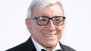 Photo of ‘M*A*S*H’: Why Jamie Farr Called Castmates ‘Perfect Dream Cast’