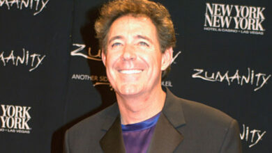 Photo of ‘The Brady Bunch’: Why Choosing Between ‘Happy Days’ and ‘M*A*S*H’ is ‘Tough’ for Barry Williams