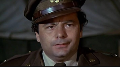 Photo of One of Burt Young’s earliest onscreen roles came on M*A*S*H