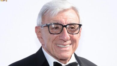 Photo of ‘M*A*S*H’: After Starring with Andy Griffith in Breakout Movie, Jamie Farr Was Drafted into U.S. Army
